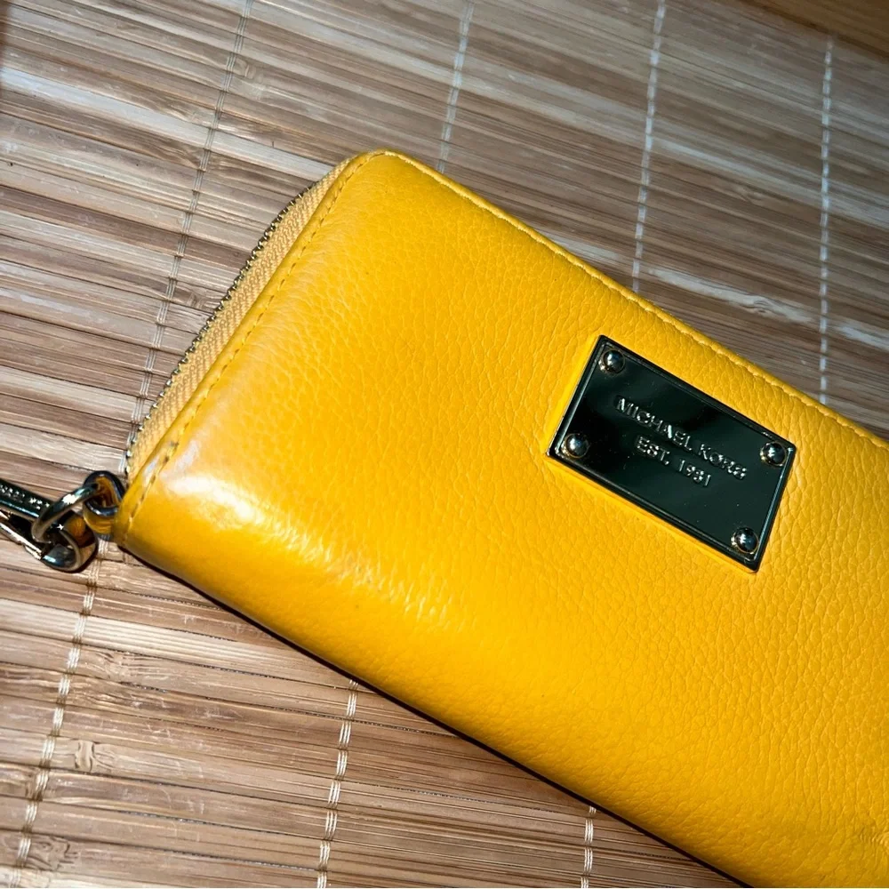MICHAEL KORS Yellow Wristlet Wallet - Picture 7 of 11